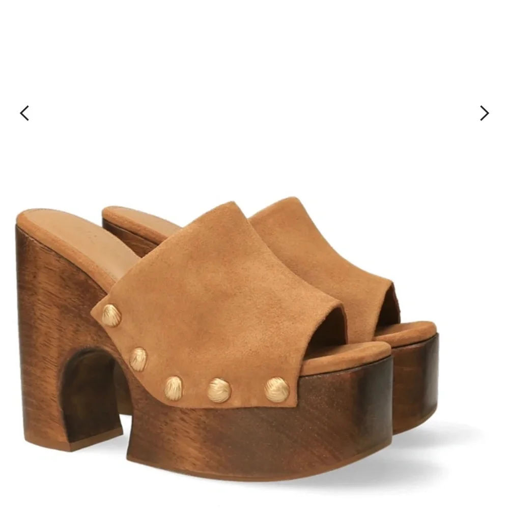 Cult Gaia Joplin square toe studded platform sandals size 36.5,